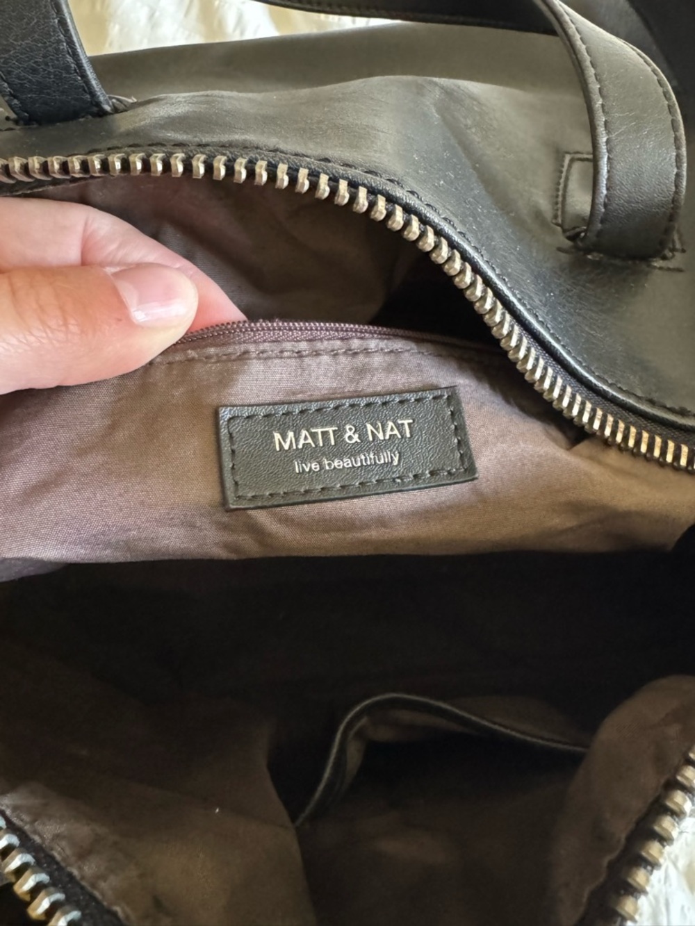 Matt & Nat Weekender Bag - Picture 4 of 4